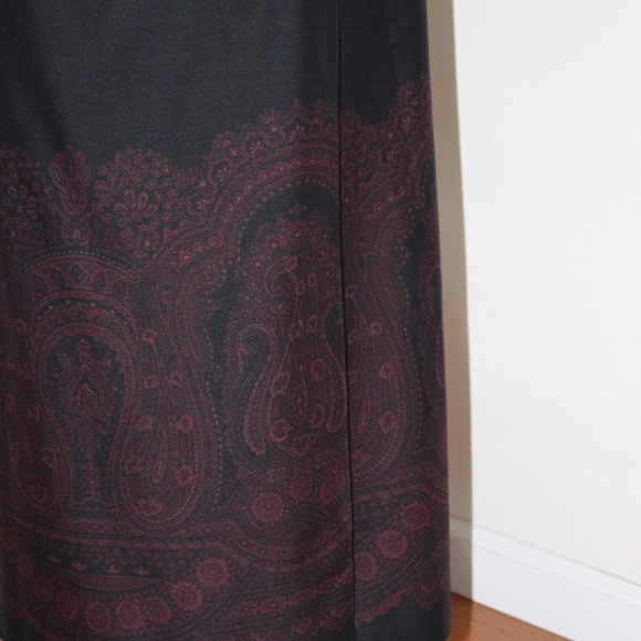 Chelsea Cambell, wrap skirt - Picture 2 of 5